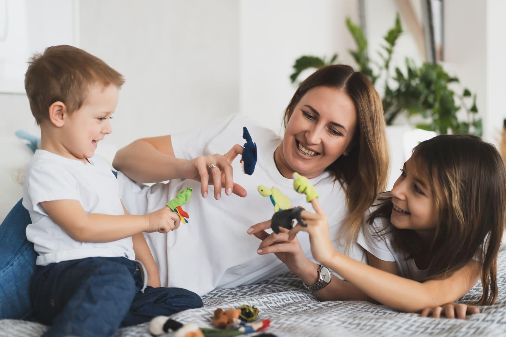 JoybeaMmdi: บริการพี่เลี้ยงครบวงจร: เลือก, จอง, เปลี่ยน, ควบคุมคุณภาพ เพื่อความสบายใจ