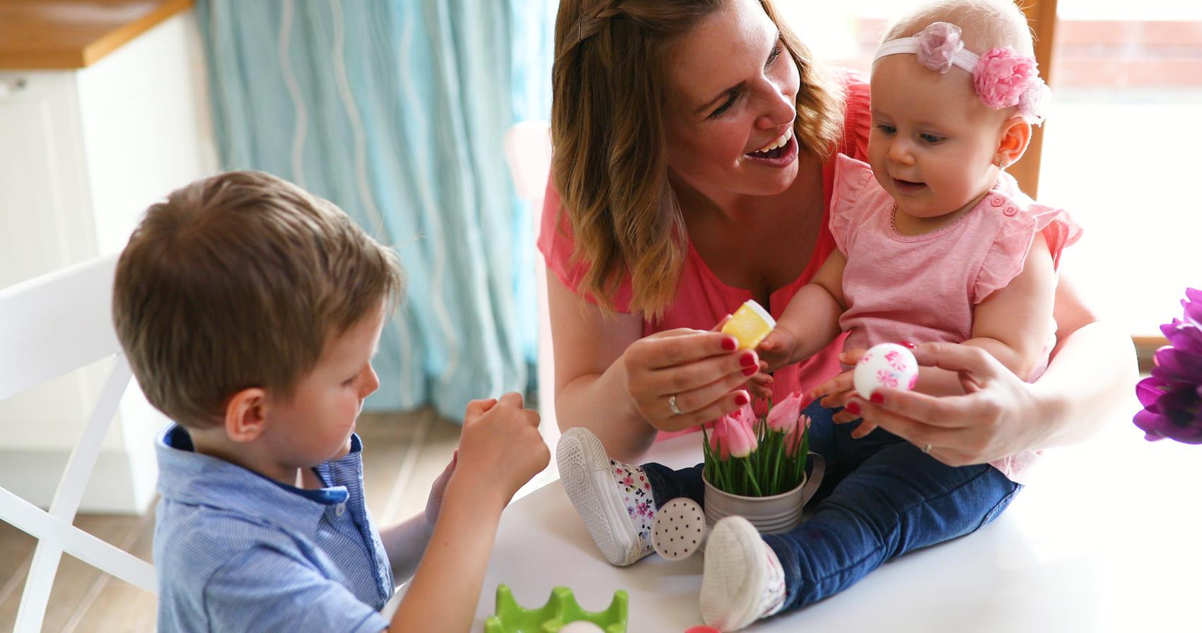 คู่มือเลือกพี่เลี้ยงเด็ก: สิ่งสำคัญที่พ่อแม่ควรรู้ก่อนตัดสินใจ